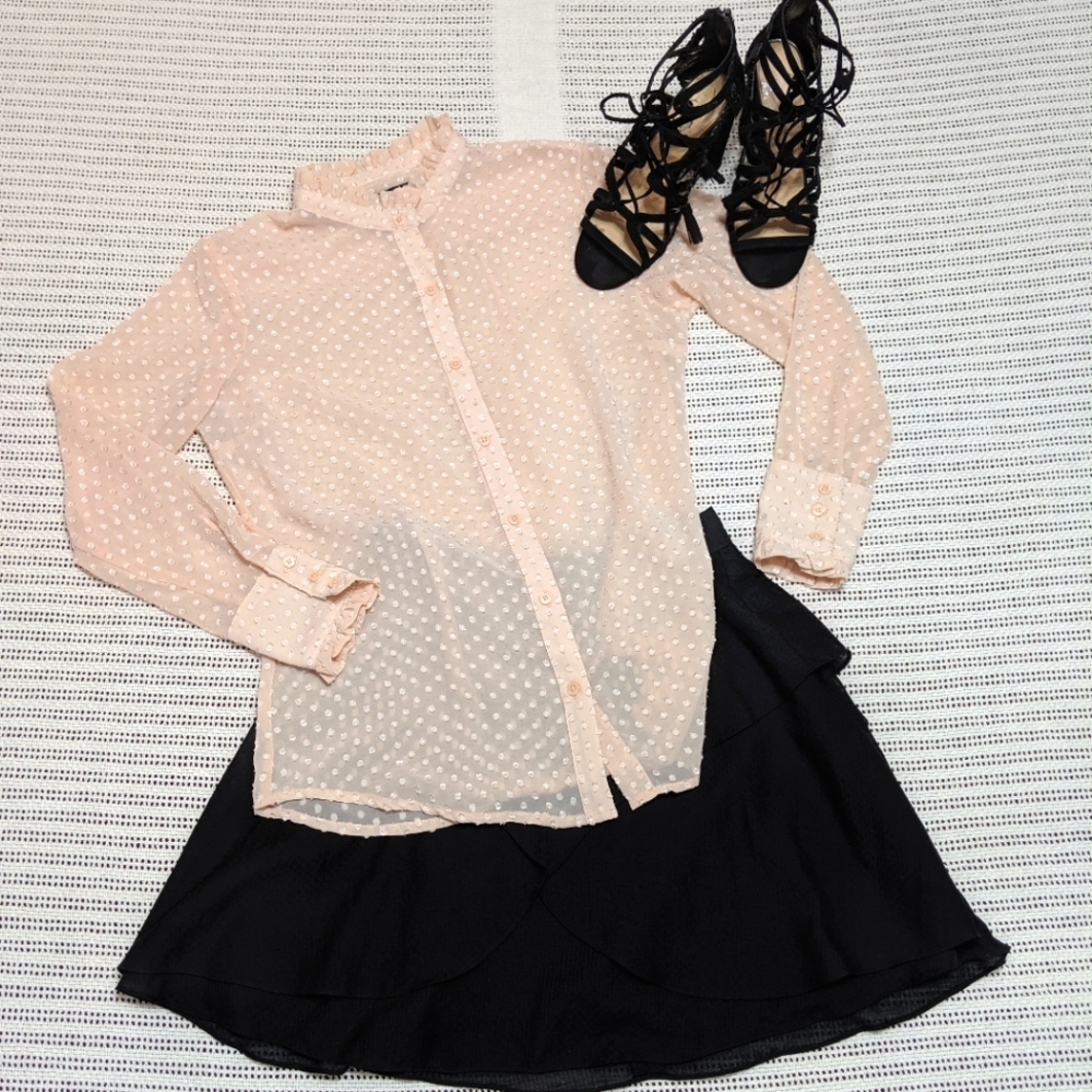 Banana Republic Cream Regular Fit Blouse Size S